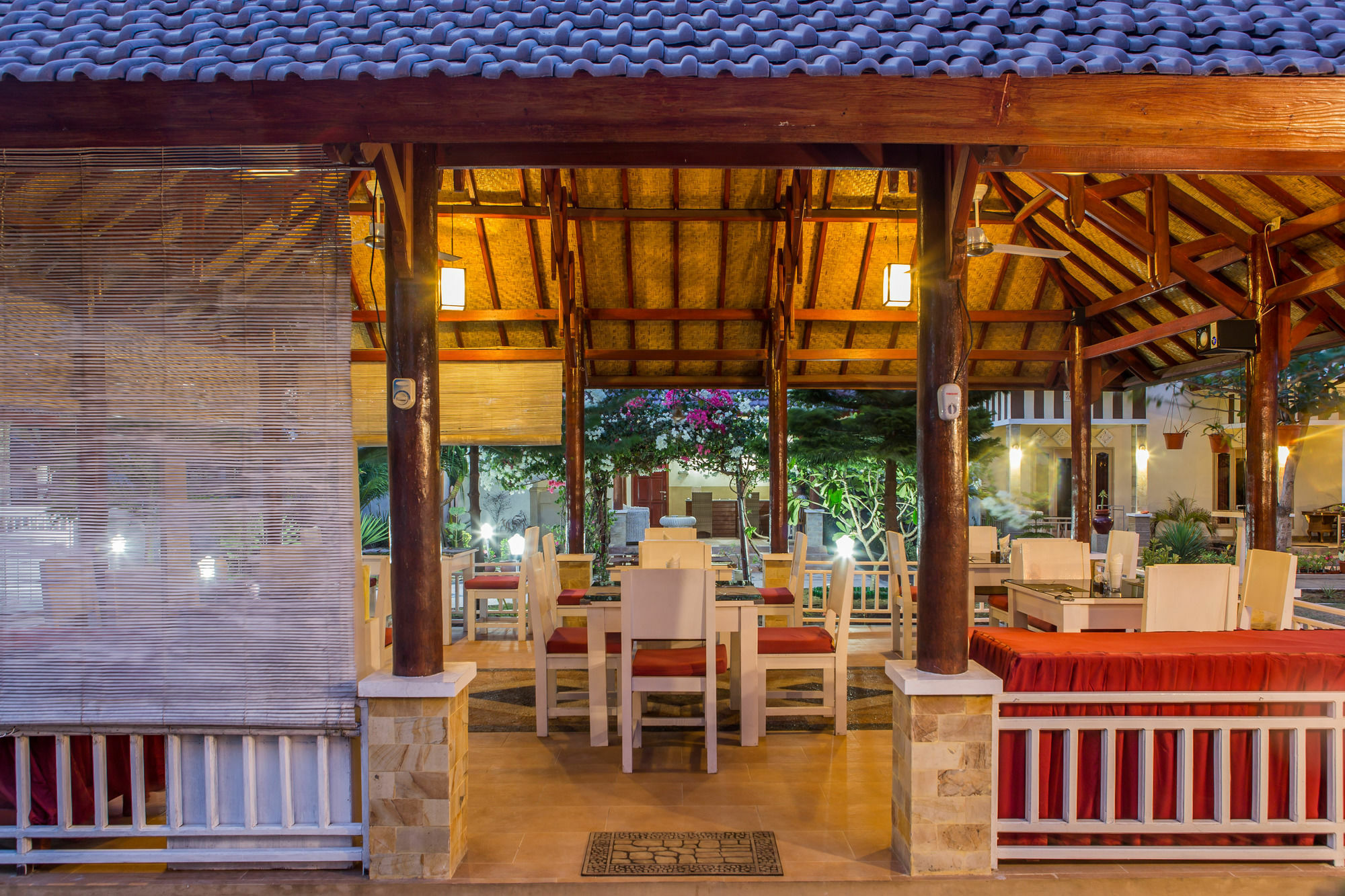 Tropical Hideaways Resort Gili Meno Luaran gambar