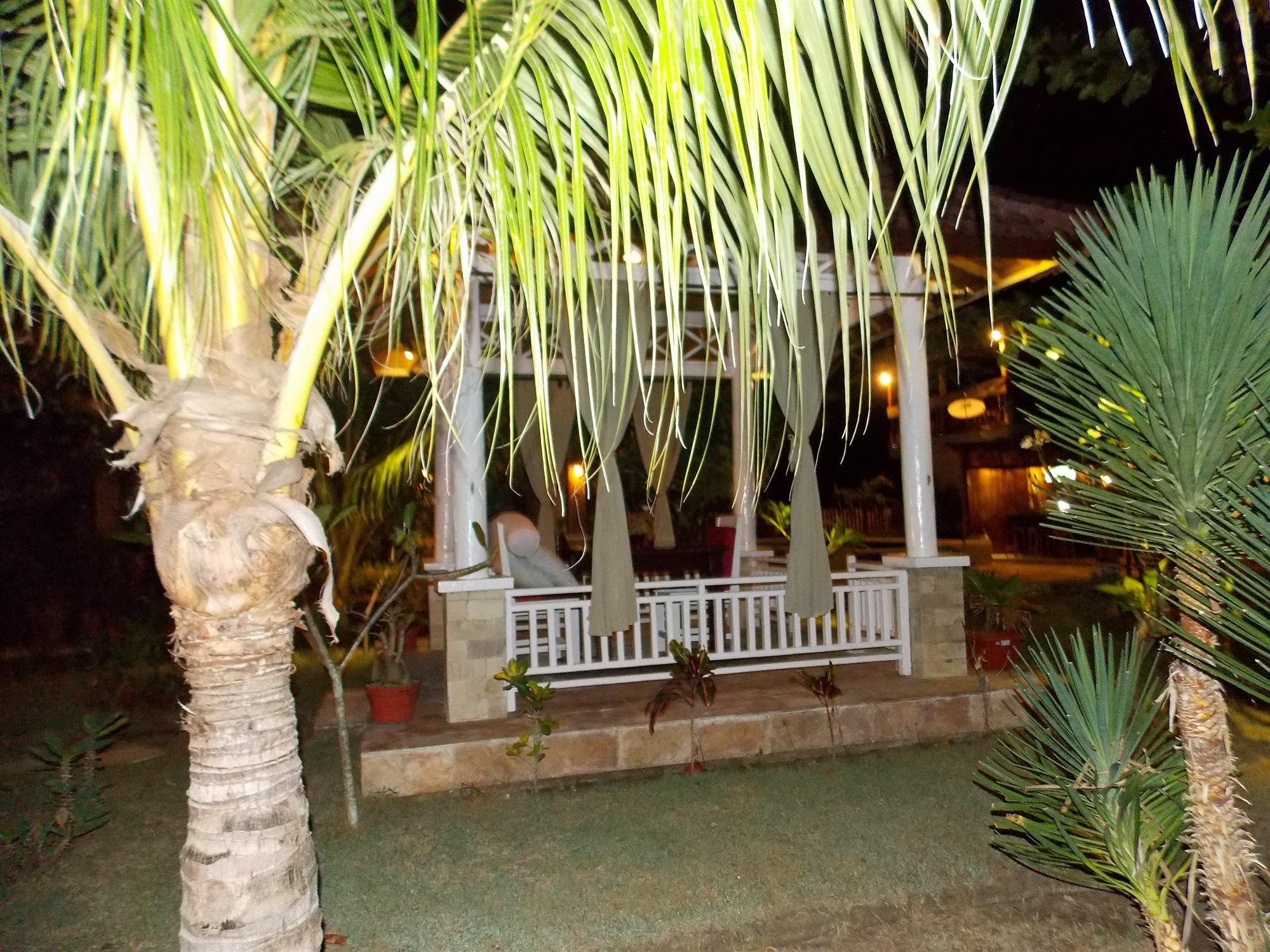 Tropical Hideaways Resort Gili Meno Luaran gambar